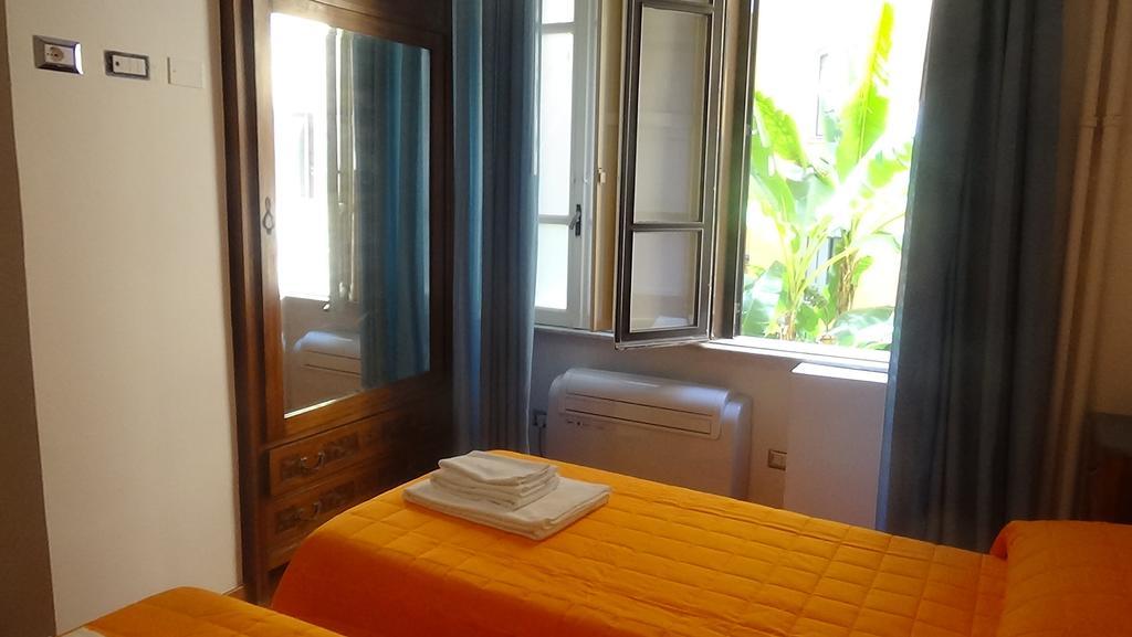Bed And Breakfast Adduci'S House Roma Eksteriør bilde